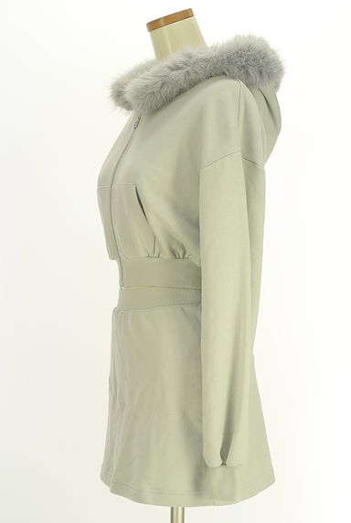 クリックで大画像表示 Darich(ダーリッチ)の古着「ジップアップスウェットパーカー×ミニスカート セットアップ(セットアップ(ジャケット+スカート))」大画像3へ