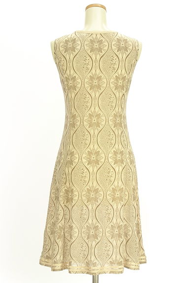 HIROKO BIS（ヒロコビス）の古着「膝丈柄フレアワンピース（カットソー・プルオーバー）」大画像２へ