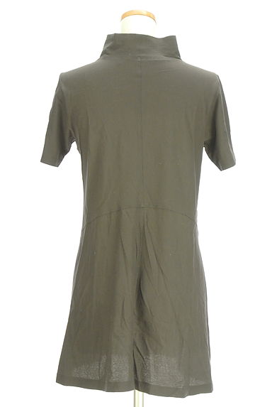 HIROKO KOSHINO（ヒロココシノ）の古着「HIROKO KOSHINO TRUNK カラープリントチュニックカットソー（カットソー・プルオーバー）」大画像２へ