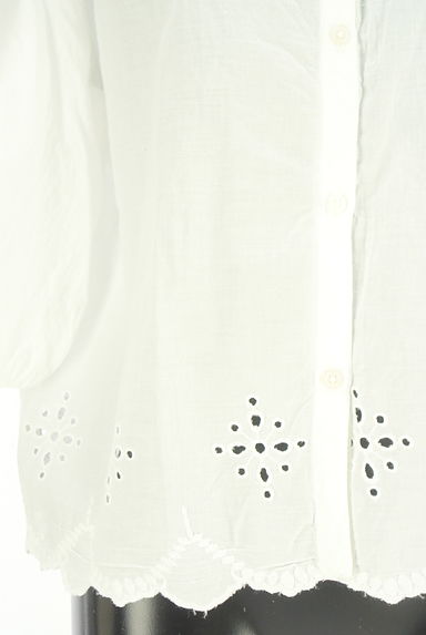 Samansa Mos2（サマンサモスモス）の古着「Samansa Mos2 blue カットワーク刺繍ブラウス（ブラウス）」大画像４へ