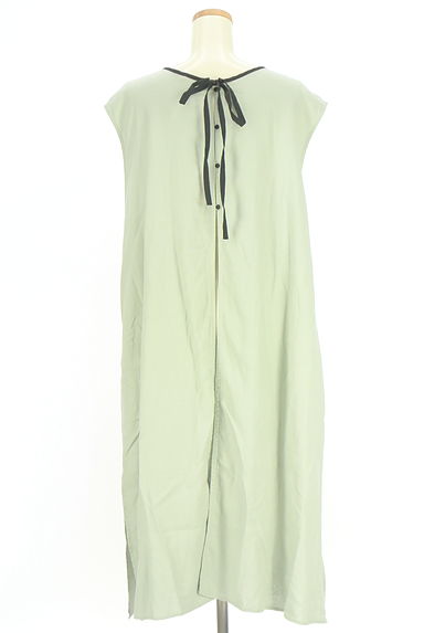 Samansa Mos2（サマンサモスモス）の古着「バックオープンノースリワンピース（ワンピース・チュニック）」大画像２へ