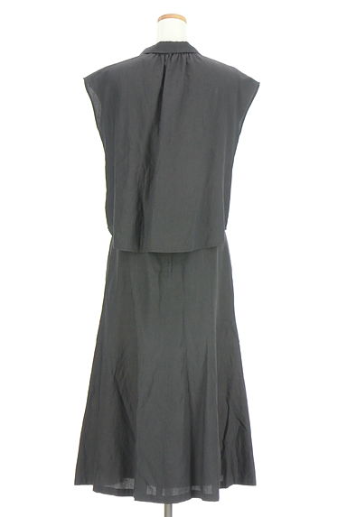 SLOBE IENA（スローブイエナ）の古着「ノースリブラウス+ロングフレアスカート（セットアップ（ジャケット＋スカート））」大画像２へ