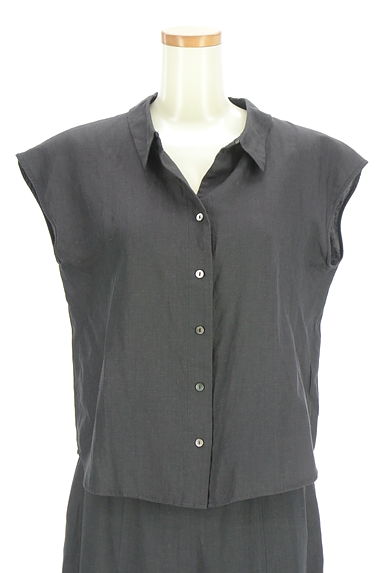 SLOBE IENA（スローブイエナ）の古着「ノースリブラウス+ロングフレアスカート（セットアップ（ジャケット＋スカート））」大画像４へ