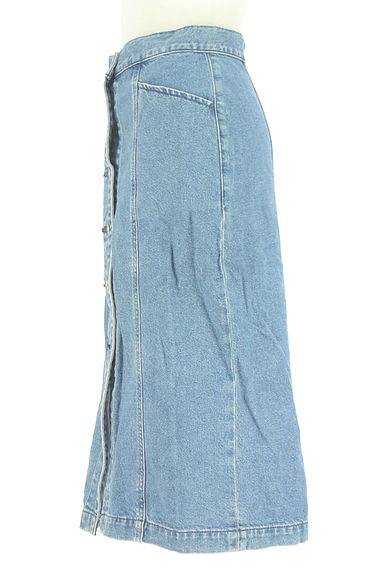 MOUSSY（マウジー）の古着「フロントボタンミモレ丈タイトデニムスカート（ロングスカート・マキシスカート）」大画像３へ