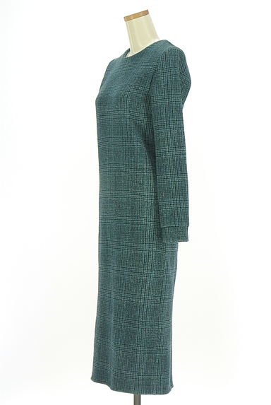 MOUSSY（マウジー）の古着「裏起毛チェックニットワンピース（ワンピース・チュニック）」大画像３へ