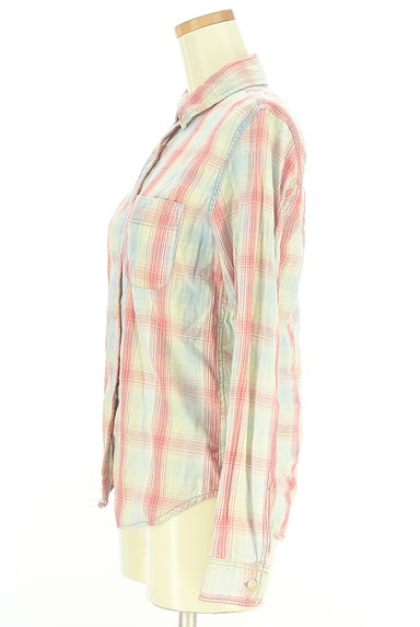 クリックで大画像表示 MOUSSY(マウジー)の古着「チェック柄シャツ(カジュアルシャツ)」大画像3へ