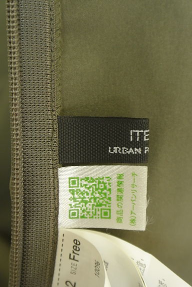 クリックで大画像表示 URBAN RESEARCH(アーバンリサーチ)の古着「ITEMS URBAN RESEARCH タックフレアパンツ(パンツ)」大画像6へ