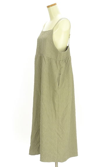 クリックで大画像表示 Samansa Mos2(サマンサモスモス)の古着「花柄シフォンロングキャミワンピース(キャミワンピース)」大画像3へ