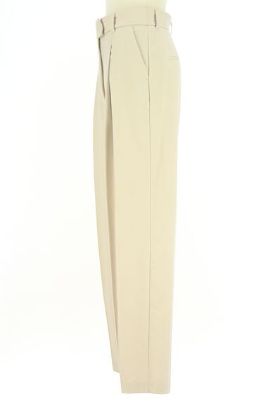 クリックで大画像表示 Mila Owen(ミラオーウェン)の古着「タックテーパードパンツ(パンツ)」大画像3へ