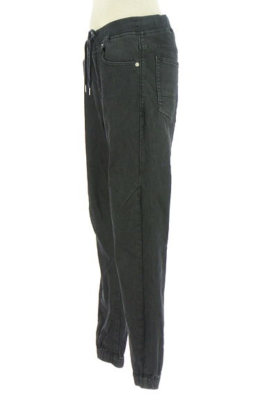 BAYFLOW（ベイフロー）の古着「ブラックデニムジョガーパンツ（デニムパンツ）」大画像３へ