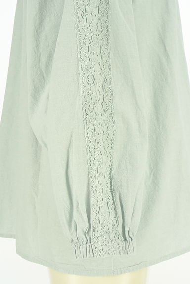 Samansa Mos2（サマンサモスモス）の古着「袖レースバンドカラーブラウス（ブラウス）」大画像４へ