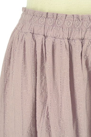 クリックで大画像表示 Samansa Mos2(サマンサモスモス)の古着「花柄刺繍ロングスカート(ロングスカート・マキシスカート)」大画像4へ