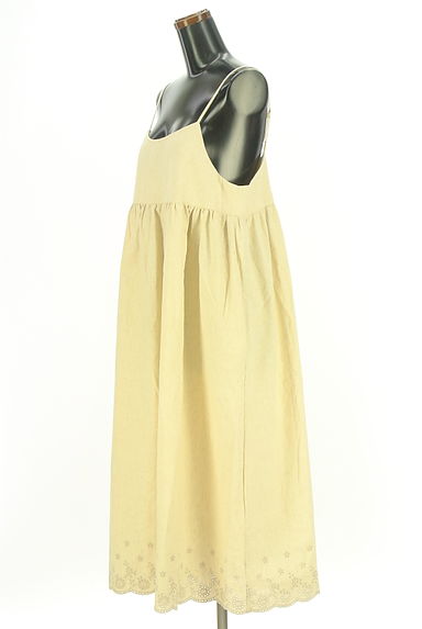 クリックで大画像表示 Samansa Mos2(サマンサモスモス)の古着「キャミワンピース(キャミワンピース)」大画像3へ