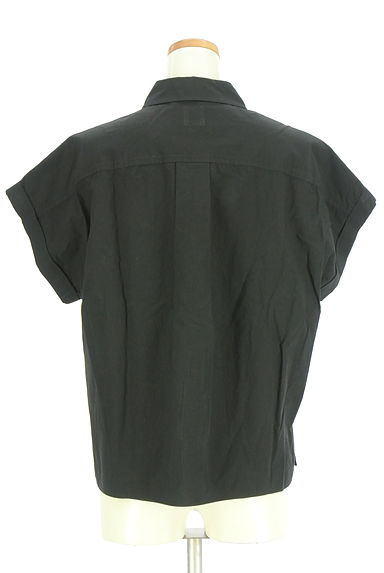 クリックで大画像表示 Paul Smith(ポールスミス)の古着「フロントレースブラウス(ブラウス)」大画像2へ