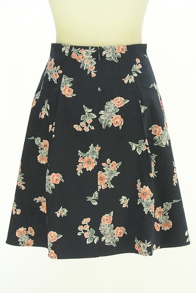 クリックで大画像表示 31 Sons de mode(トランテアン ソン ドゥ モード)の古着「花柄フレアスカート(スカート)」大画像2へ