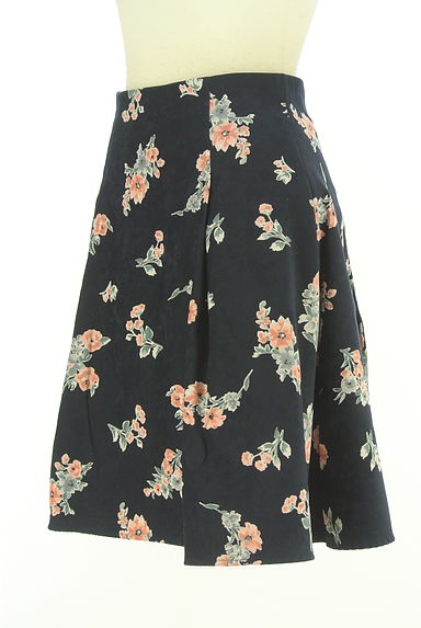 クリックで大画像表示 31 Sons de mode(トランテアン ソン ドゥ モード)の古着「花柄フレアスカート(スカート)」大画像3へ