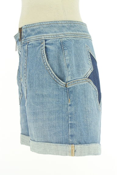 TOMMY HILFIGER（トミーヒルフィガー）の古着「ヒップ星柄デニムショーパン（ショートパンツ・ハーフパンツ）」大画像３へ