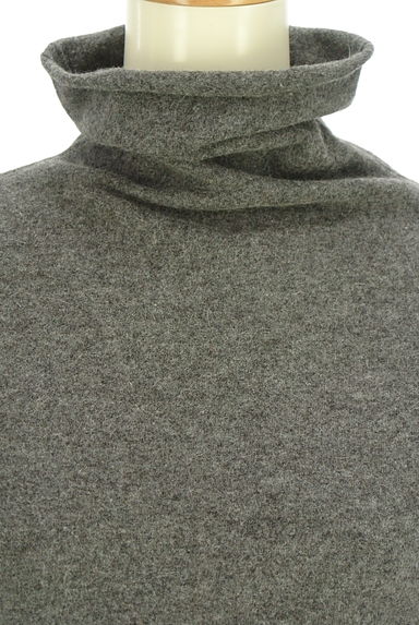 クリックで大画像表示 49av.Junko Shimada(49アヴェニュージュンコシマダ)の古着「ハイネックプルオーバー(ニット)」大画像4へ