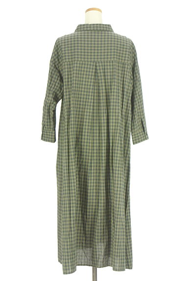 クリックで大画像表示 Samansa Mos2(サマンサモスモス)の古着「ギンガムチェック柄シャツワンピース(ワンピース・チュニック)」大画像2へ