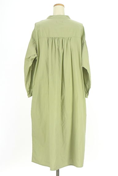 クリックで大画像表示 Samansa Mos2(サマンサモスモス)の古着「バンドカラーシャツワンピース(ワンピース・チュニック)」大画像2へ