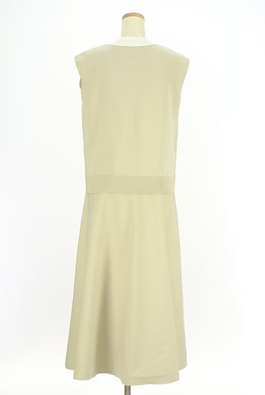 JUSGLITTY（ジャスグリッティー）の古着「ニットベスト+ロングフレアスカート（セットアップ（ジャケット＋スカート））」大画像２へ