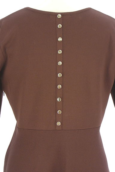 クリックで大画像表示 CADUNE(カデュネ)の古着「ハイウエストニットロングワンピース(ワンピース・チュニック)」大画像4へ