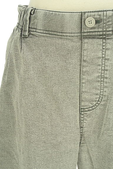 クリックで大画像表示 niko and...(ニコ アンド)の古着「テーパードグレーデニムパンツ(デニムパンツ)」大画像4へ