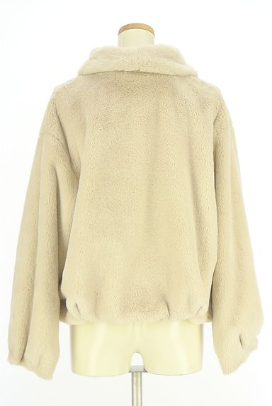 クリックで大画像表示 one after another NICE CLAUP(ワンアフターアナザーナイスクラップ)の古着「フェイクファーショートコート(コート)」大画像2へ