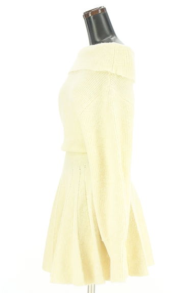 one after another NICE CLAUP（ワンアフターアナザーナイスクラップ）の古着「オフタートルネックニットワンピース（ワンピース・チュニック）」大画像３へ