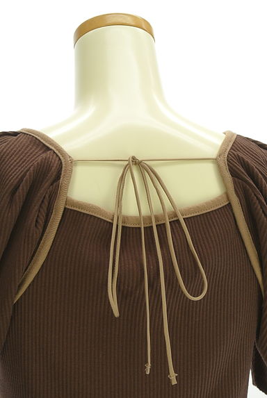 クリックで大画像表示 one after another NICE CLAUP(ワンアフターアナザーナイスクラップ)の古着「パフスリーブパイピングリブカットソー(カットソー・プルオーバー)」大画像5へ