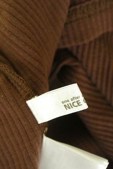 クリックで大画像表示 one after another NICE CLAUP(ワンアフターアナザーナイスクラップ)の古着「パフスリーブパイピングリブカットソー(カットソー・プルオーバー)」大画像6へ