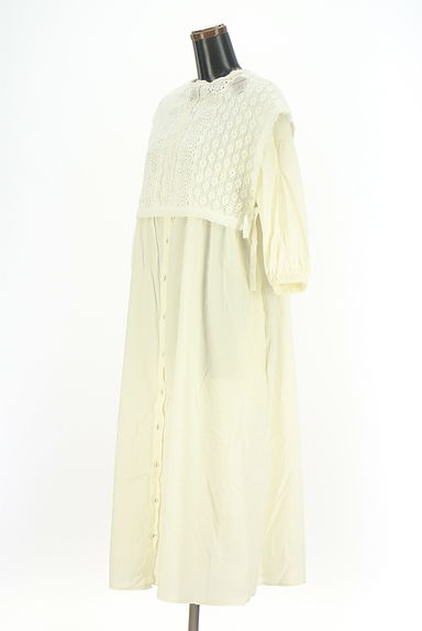 クリックで大画像表示 Samansa Mos2(サマンサモスモス)の古着「透かしニットベスト付きロングシャツワンピ(ワンピース・チュニック)」大画像3へ