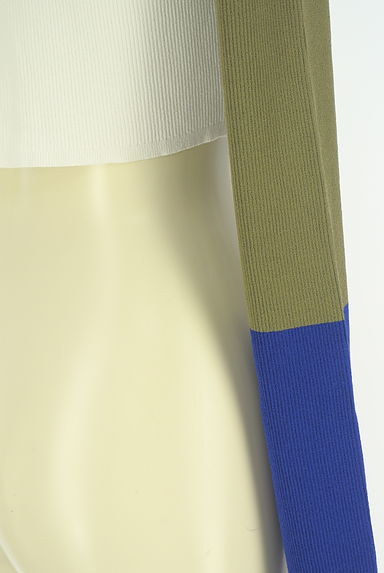 OMMO（オーエムエムオー）の古着「ショート丈リブニットカーディガン（カーディガン・ボレロ）」大画像５へ