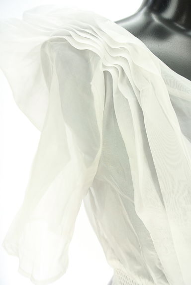 REDYAZEL（レディアゼル）の古着「パワーショルダーシアーブラウス（カットソー・プルオーバー）」大画像５へ