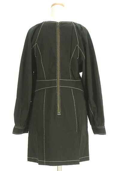 SLY（スライ）の古着「ボリューム袖ステッチ膝上ワンピース（ワンピース・チュニック）」大画像２へ