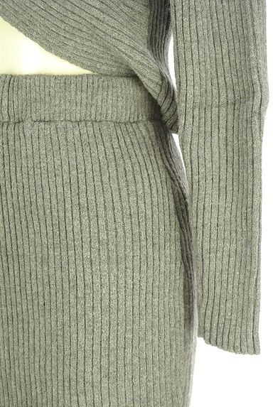 RESEXXY（リゼクシー）の古着「クロスニット+ミモレタイトスカート（セットアップ（ジャケット＋スカート））」大画像５へ