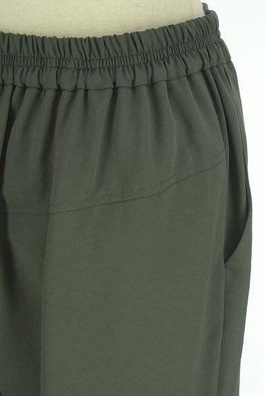 LAUTREAMONT（ロートレアモン）の古着「斜めタックストレッチテーパードパンツ（パンツ）」大画像５へ