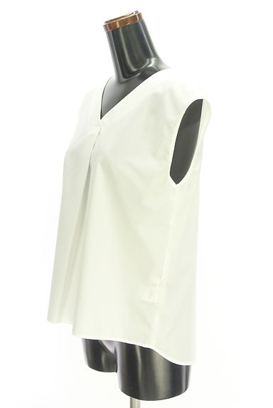 PROPORTION BODY DRESSING（プロポーションボディドレッシング）の古着「ノースリ白ブラウス（カットソー・プルオーバー）」大画像３へ