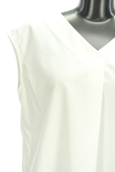 PROPORTION BODY DRESSING（プロポーションボディドレッシング）の古着「ノースリ白ブラウス（カットソー・プルオーバー）」大画像４へ