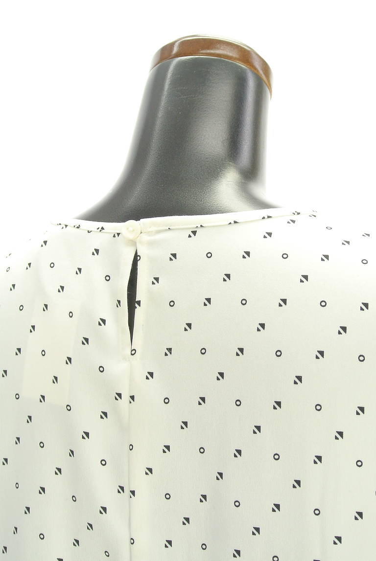 INDIVI（インディヴィ）の古着「商品番号：PR10342742」-大画像5