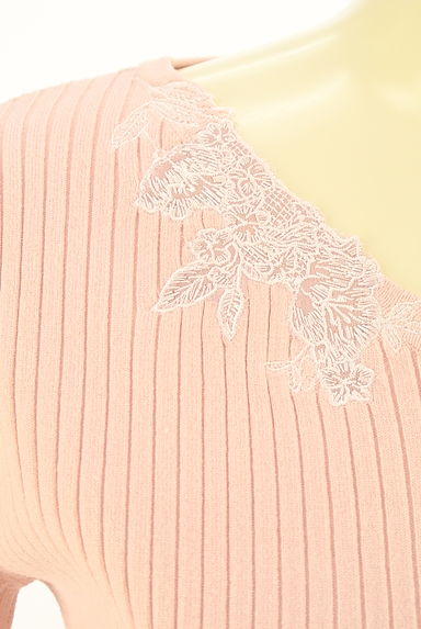 LAISSE PASSE（レッセパッセ）の古着「花刺繍入りVネックリブニット（ニット）」大画像４へ