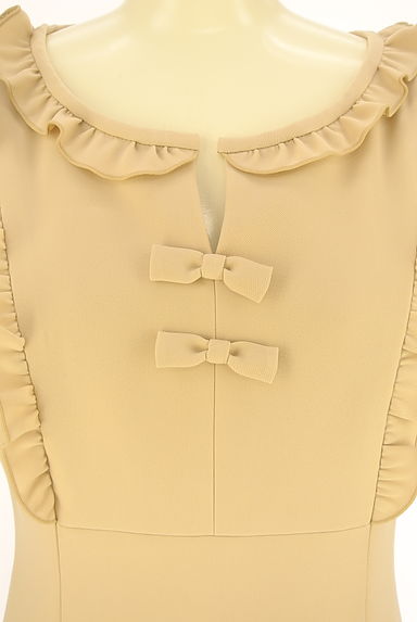 Rene（ルネ）の古着「膝丈フリルフレアワンピース（ワンピース・チュニック）」大画像５へ