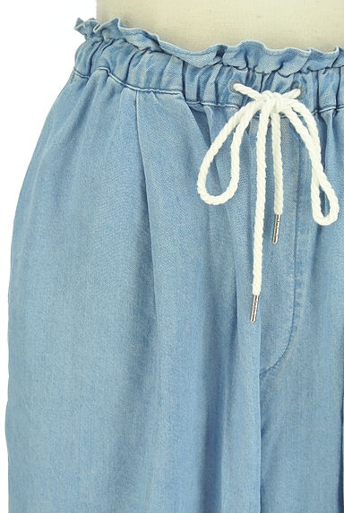 BARNYARDSTORM（バンヤードストーム）の古着「ウエストドロストシャンブレーデニムワイドパンツ（デニムパンツ）」大画像４へ