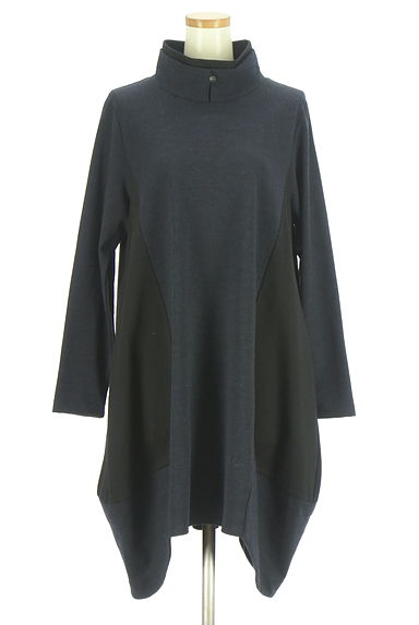 KEIKO KISHI（ケイコキシ）の古着「イレギュラーヘムモックネックニットワンピース（ワンピース・チュニック）」大画像１へ