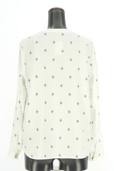 INDIVI（インディヴィ）の古着「ひし形模様カットソー（カットソー・プルオーバー）」大画像２へ