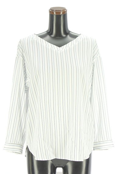 UNTITLED（アンタイトル）の古着「ストライプ柄Vネックカットソー（カットソー・プルオーバー）」大画像１へ