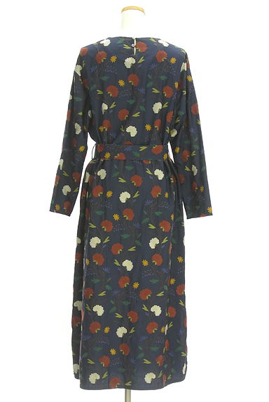 yuni（ユニ）の古着「ベルト付き刺しゅうロングワンピース（ワンピース・チュニック）」大画像２へ