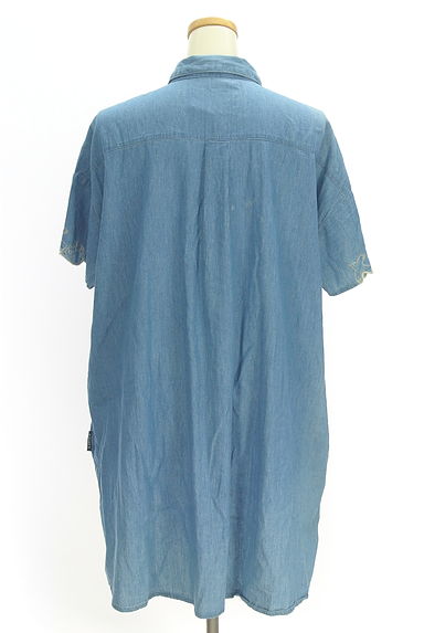 drug store's（ドラッグストアーズ）の古着「刺しゅう入りデニムチュニックブラウス（ワンピース・チュニック）」大画像２へ