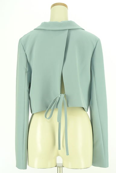 LILLIAN CARAT（リリアンカラット）の古着「バックオープンクロップドジャケット（ジャケット）」大画像２へ