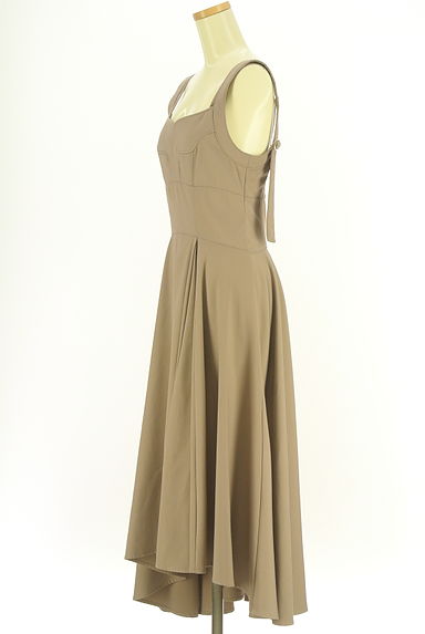 Snidel（スナイデル）の古着「イレギュラーヘムキャミワンピース（キャミワンピース）」大画像３へ